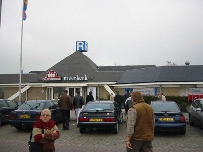 09.jpg
