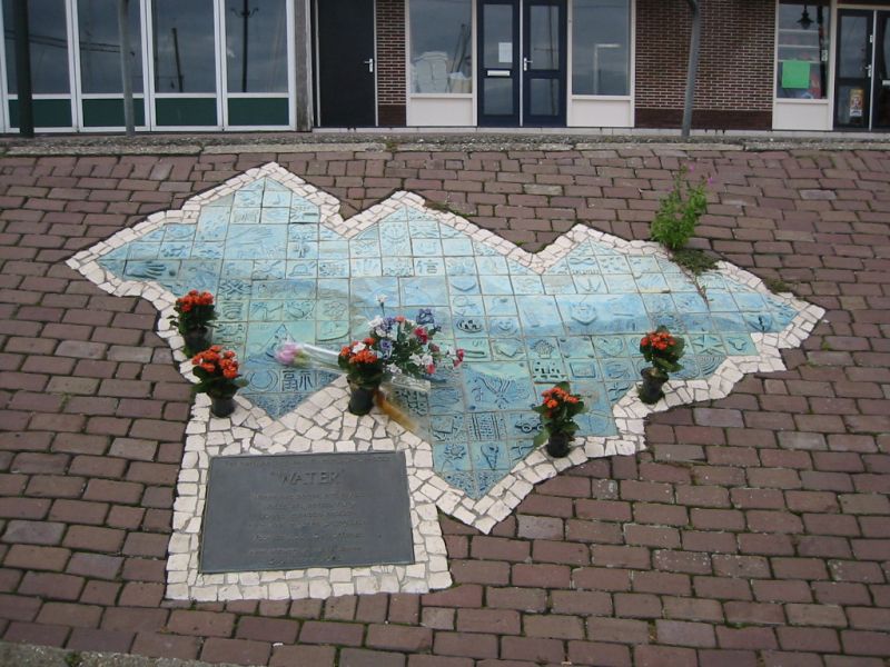 010.jpg